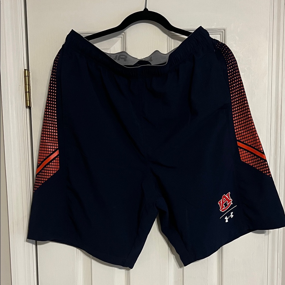 Under Armour Men's Dark Blue Shorts with Auburn Emblem